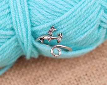 Kleiner Drachen Garn Spannring - größenverstellbarer Häkelring, gehäkelter Fingerring, Häkelspannung, Anfänger, Stricken, Häkeln Geschenk