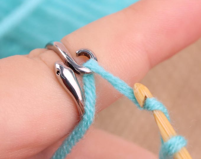 Tension Ring For Knitting｜Little Snake Yarn Tension Ring｜Crochet And Knitting Accessory｜Knitting Tool Ring｜Beginner Knitting Crochet Gift