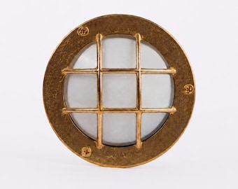 Solid Brass Round Wall Light – Nautical Bulkhead Lamp, IP64 Indoor Outdoor Sconce, Ø140mm