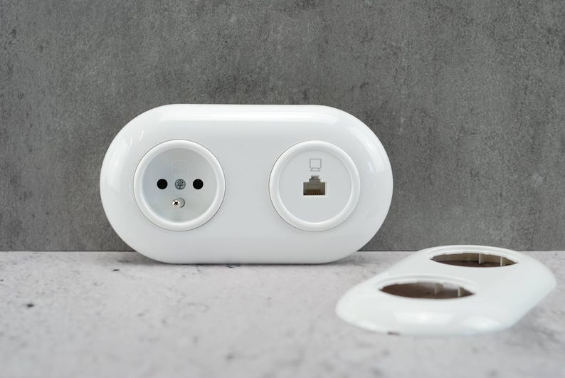 Look Switch Retro Bakelite-look Switch & Socket Frame – Multi-gang Wall Plate for ...
