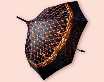 Fleur de lis pagoda umbrella