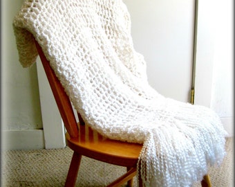 White Throw Blanket, Crocheted Afghan Home Decor, Bed, Wedding Blanket, Christening Blanket, MADE TO ORDER