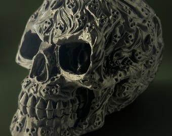 Hollow Skull in PLA with Gothic Details - Perfect for Halloween Decor