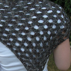 Crochet Pattern pdf Tapered Scales Shawlette image 4