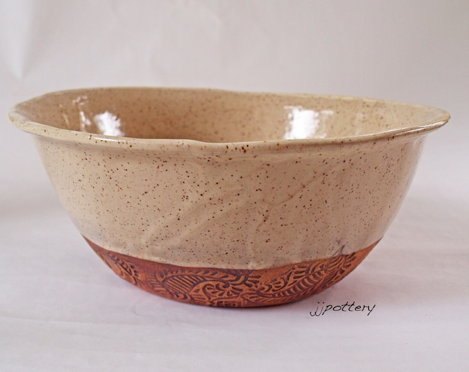 Bol en poterie, grand bol de service en céramique fait à la main