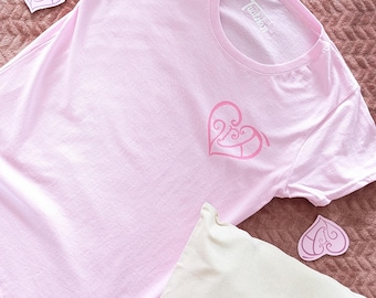 Grá Heart T-Shirt | Irish Language Gaeilge Tee | Soft Pink Celtic Graphic