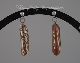 Pendientes colgantes Mokume Gane: diseño elíptico de plata de ley y cobre