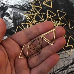 gold triangle links hoops connectors | diy jewelry supply geometric linking rings | 20mm | 25 pieces | golden finish | portland oregon