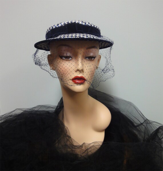 1950s Houndstooth Check Hat Navy Blue, White Silk… - image 2