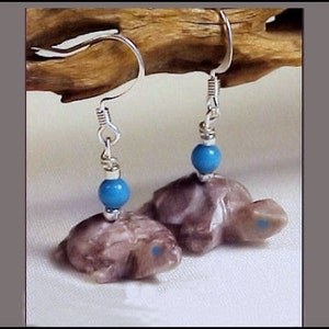 Violet Serpentine Stone Carved Turtle Fetish Animal Earrings 808T3