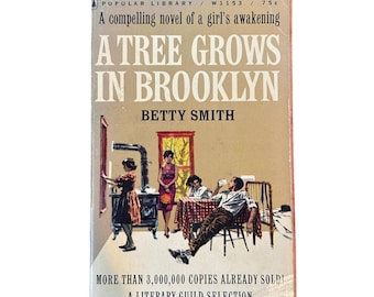 Vintage 1947 A Tree Grows in Brooklyn Book by Betty Smith, Paperback