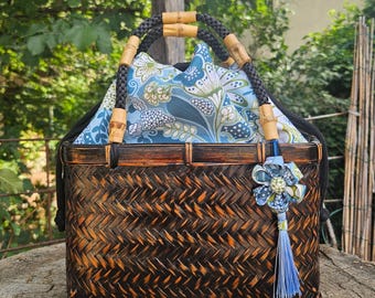 Sac à main kimono en bambou avec cordon de serrage japonais - Kinchaku Kago en fleur bleue