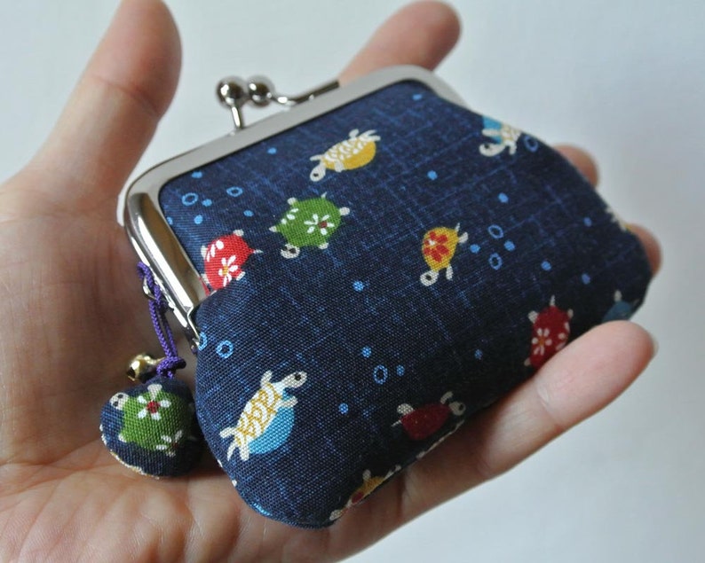 Turtle in navy blue Framed coin purse Japanese