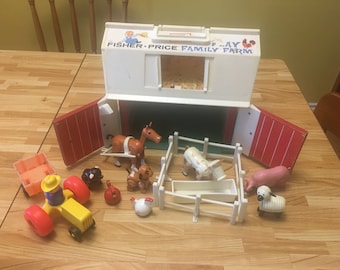 Vintage Fisher Price Barn Farm Little People Animals Children Playset #2