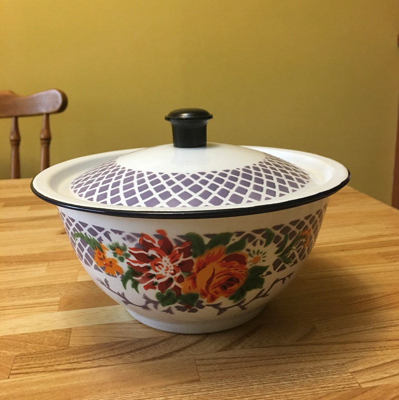 Vintage Enamel Bowl With Lid Graniteware Enamelware Etsy