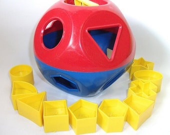 Vintage Tupperware Shape Sorter Ball Toy Puzzle COMPLETE