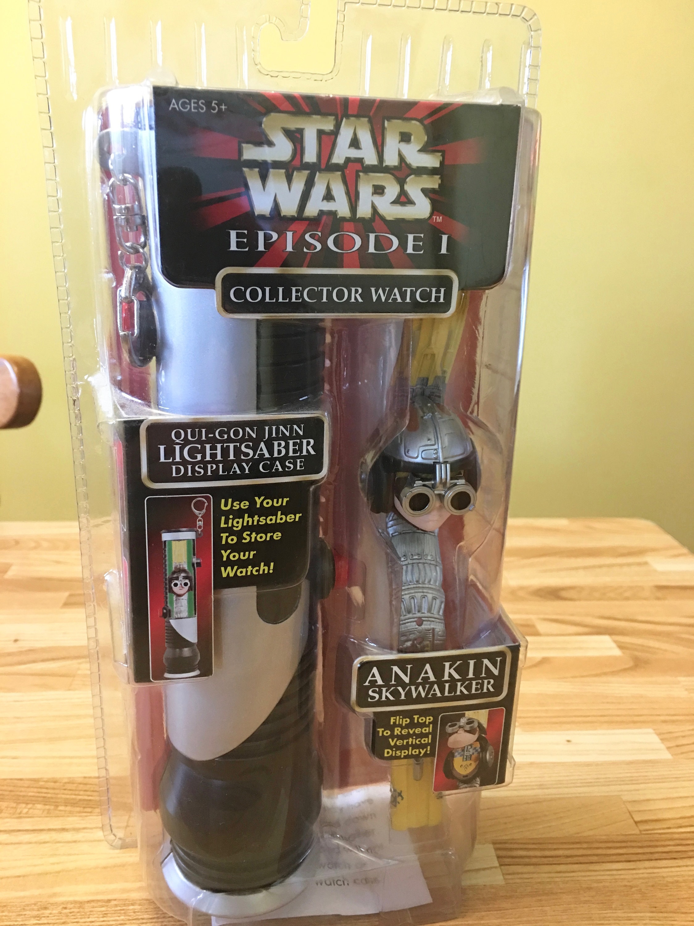 STAR WARS EPISODE 1 QUI-GON JINN ELECTRONIC LIGHTSABER MIB 1999 HASBRO