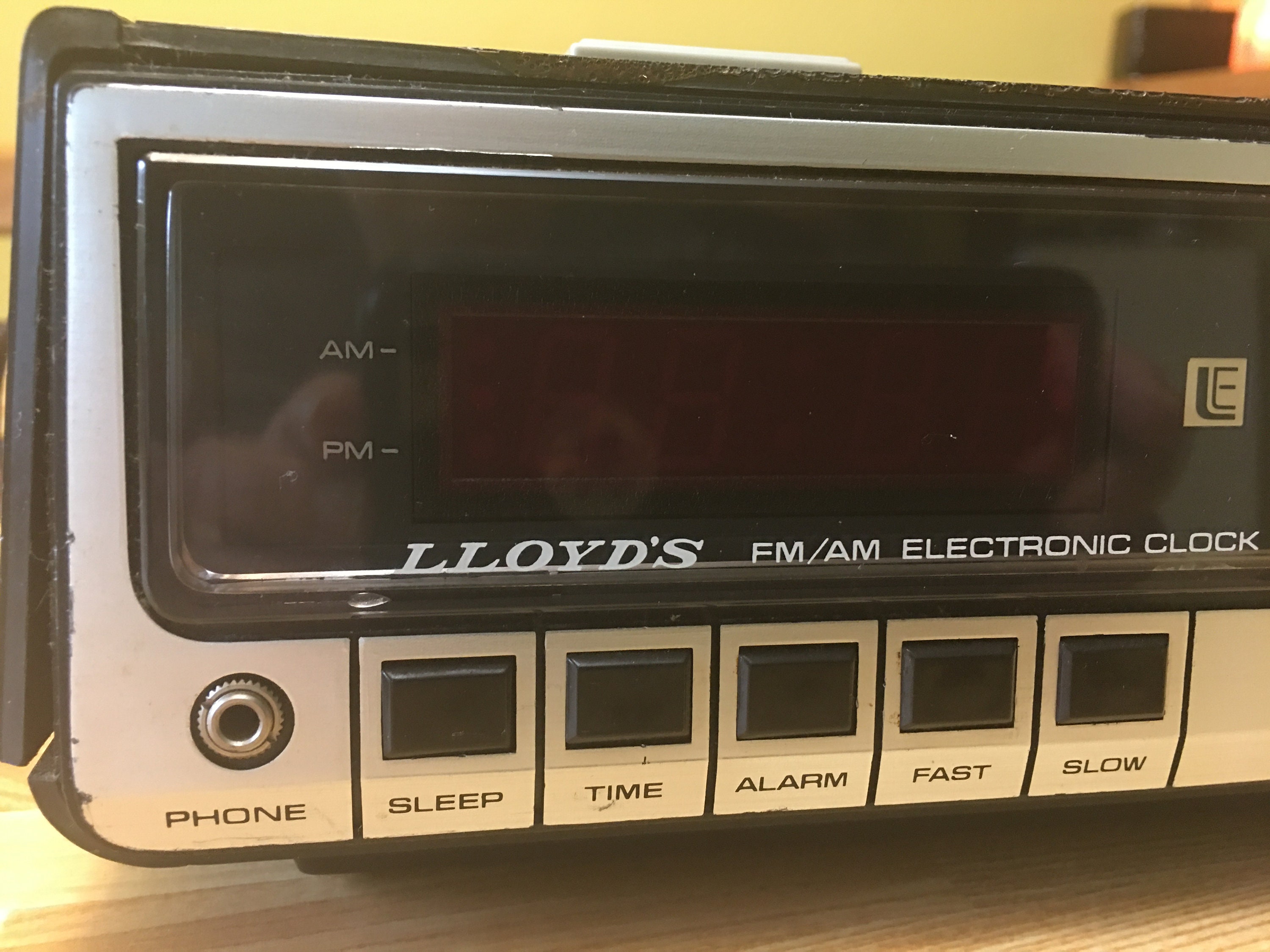 Vintage Lloyds Electric AM/FM Radio Alarm Clock Etsy