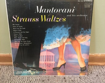 Mantovani and his Orchestra Strauss Waltzes Record Album NEAR MINT condition