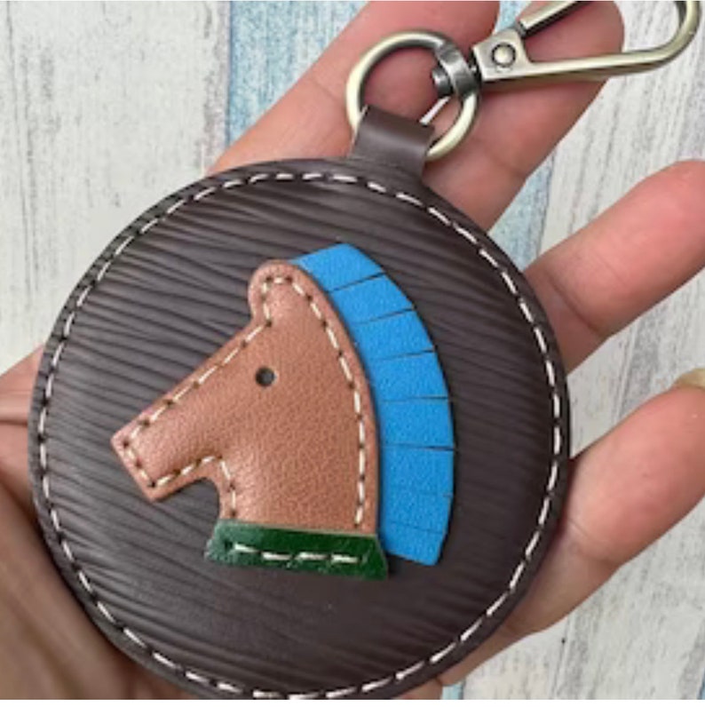 Standard size Beon the horse leather charm in lobster clasps version brown epi leather image 1