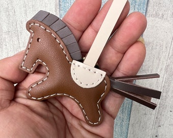 Small size - Beon the cowhide horse charm ( Brown with dark brown mane/tail )
