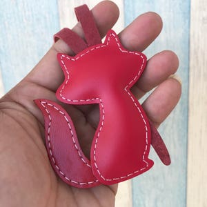 Small size Alice the Fox cowhide leather charm Red image 2