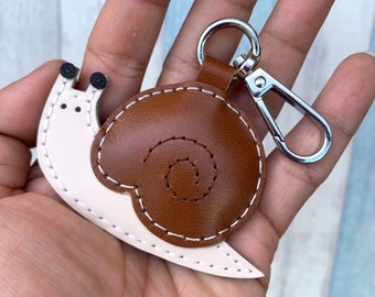 Small size - Lucy the Snail cowhide leather charm with lobster clasps version (  Beige / brown )