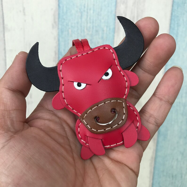 Small size Paul the Bull cowhide leather charm Red image 1