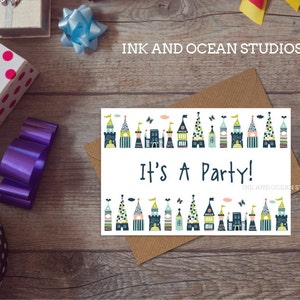Packung zu 5 - Enchanted Castle-Party-Einladungen.