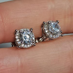 925 Sterling Silber Runde Ohrstecker - funkelnde CZ Herren Ohrring, Ohrstecker mit Schraubverschluss, Herren Schmuck, hypoallergen Schmuck