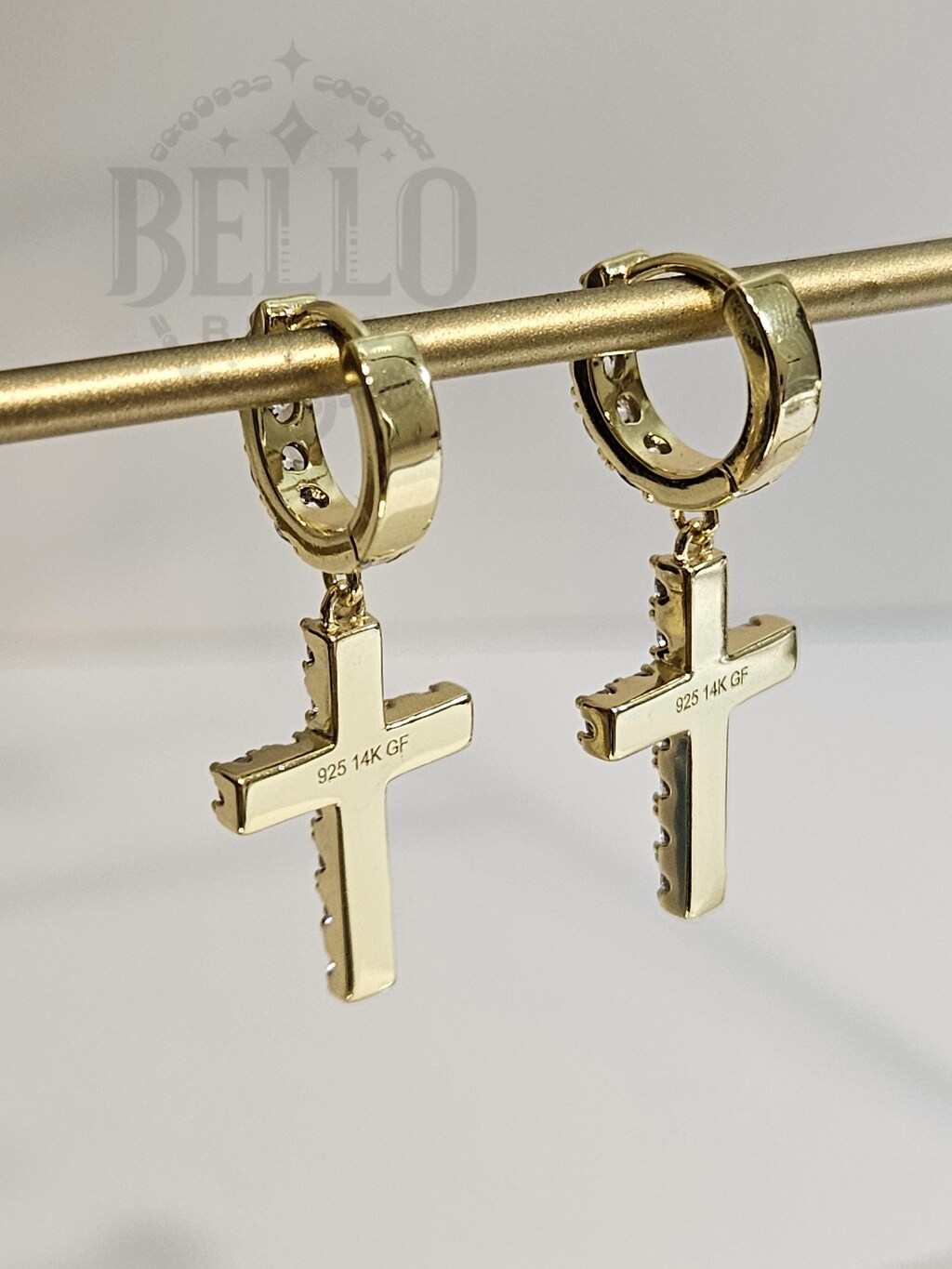 DREMMY STUDIOS Orecchini A Cerchio A Forma Di Croce - Oro 14kt, Semplici E Delicati Con Zirconia - Rame