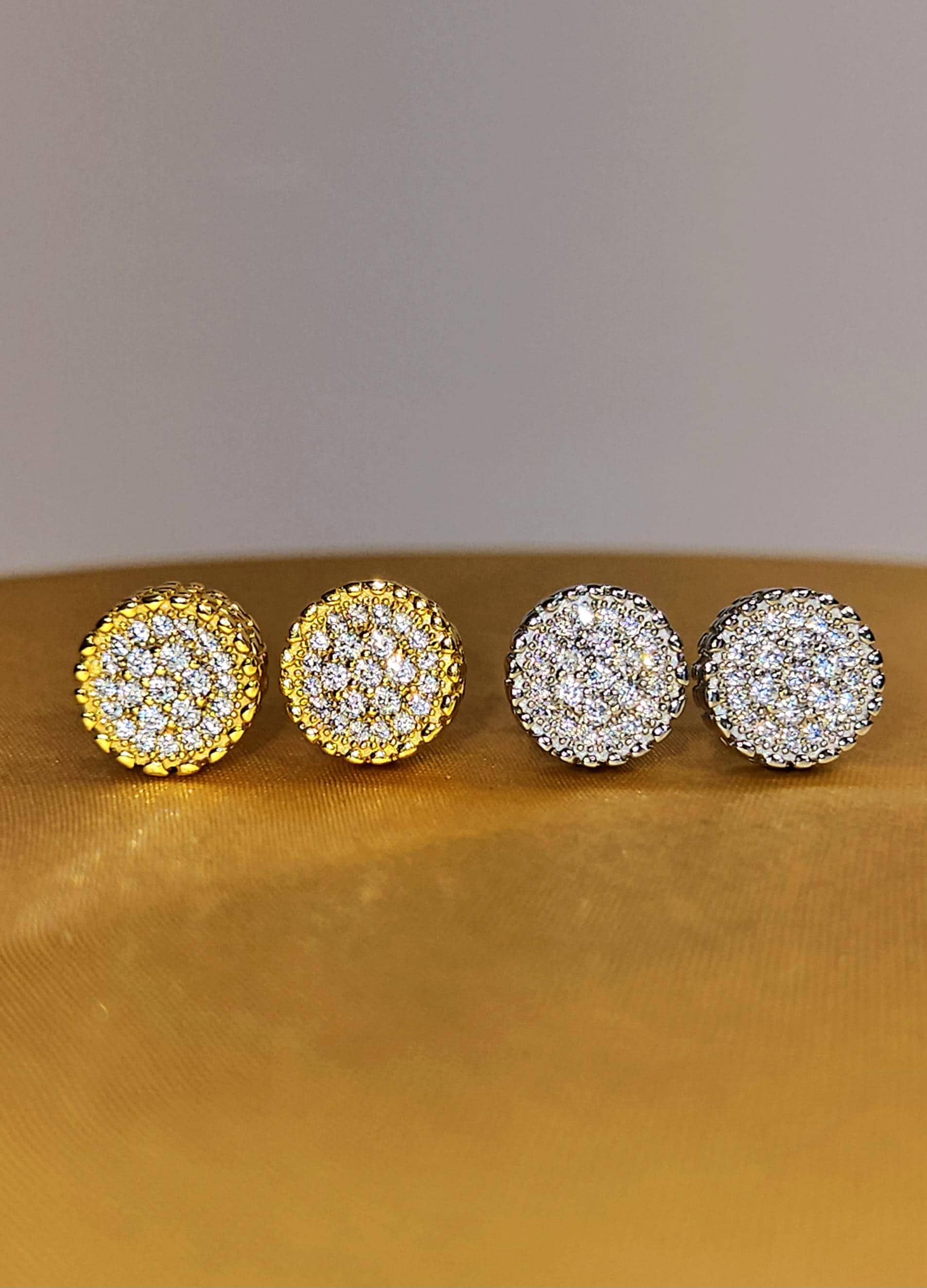 Orecchini A Perno Rotondi In Argento Sterling Placcati In Oro - Foto 4