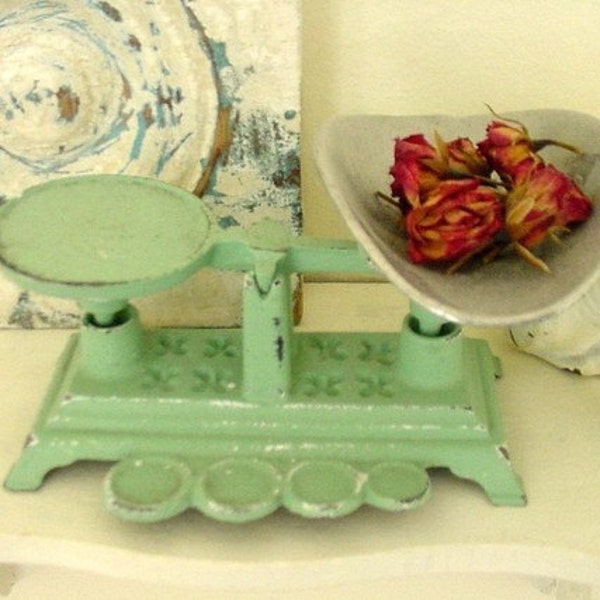 Jadite Green Vintage Cast Iron Kitchen Scale