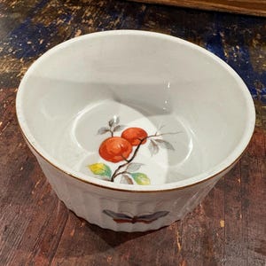 Ramekin met klein fruitmotief