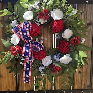 Patriotic Geranium Wreath: Americana Red White & Blue Decor