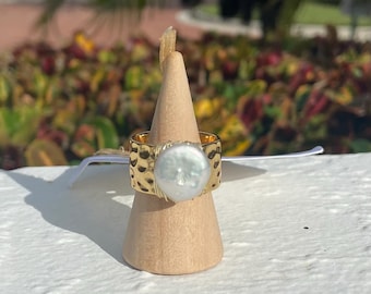 Handmade Wire Wrapped Pearl Ring – Elegant Boho Jewelry