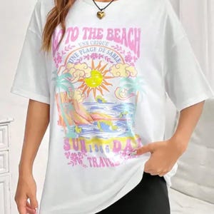 Sun & Letter Figura gráfica padrão série de impressão em torno do pescoço solto manga curta camiseta verão casual moda viagem camisetas meninas
