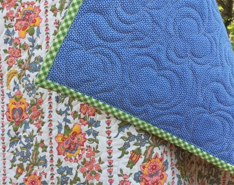 vintage floral baby quilt, baby girl quilt, stroller quilt, crib quilt, car seat quilt, floor play quilt, reversible quilt