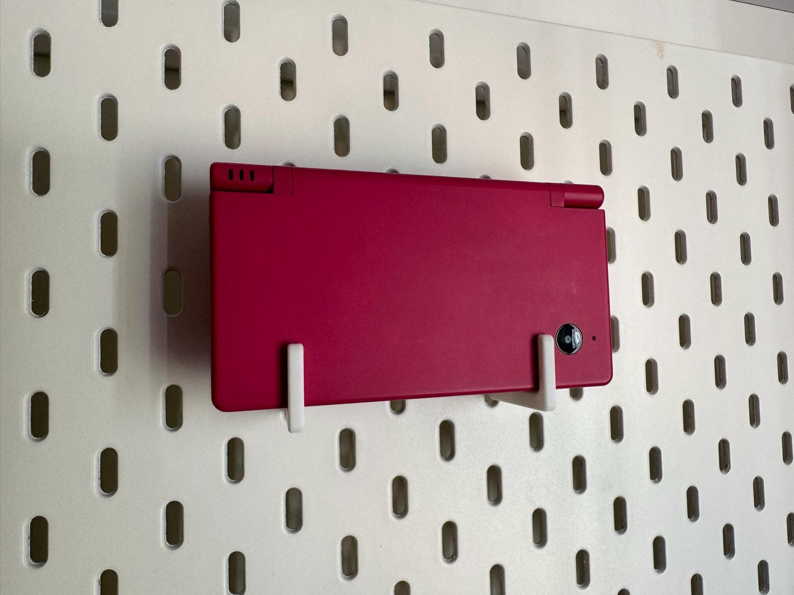 Nintendo DSi Holder Stand Hooks Console for Ikea Skadis Uppspel Pegboard
