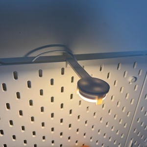 IKEA SKADIS Lochwandstrahler: Display Leuchte