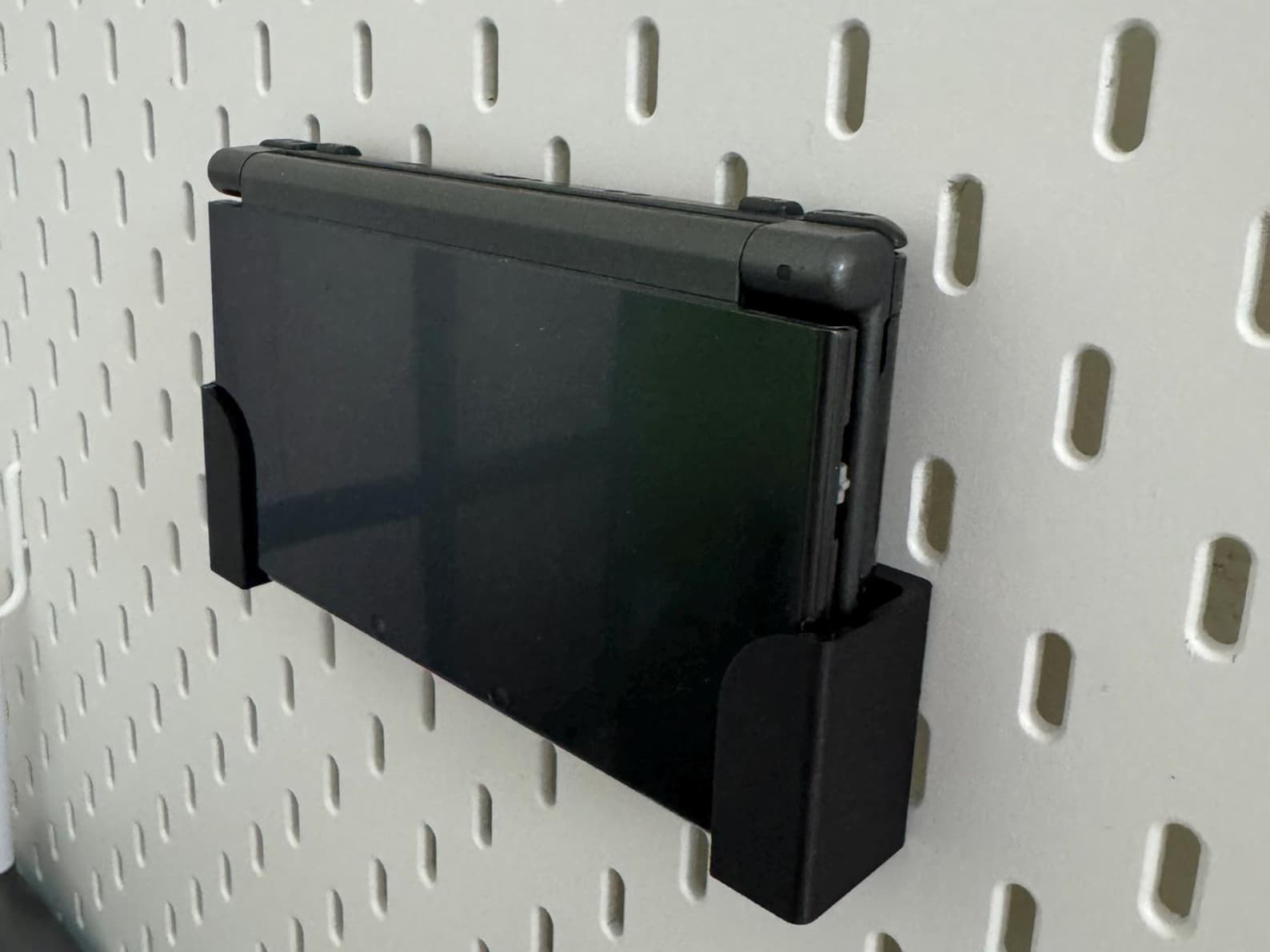 Nintendo New 3DS 2DS XL Handheld Holder Stand Console for Ikea Skadis Uppspel Pegboard