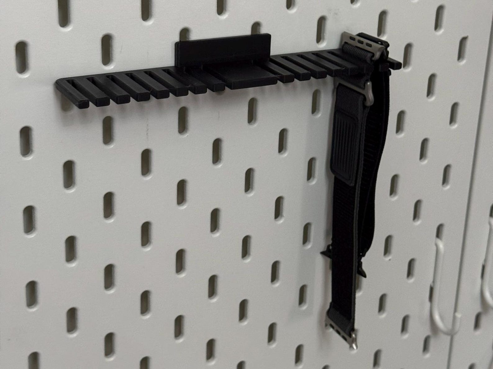 Apple Watch Band Organizer Display Stand for IKEA SKADIS / UPPSPEL Pegboard
