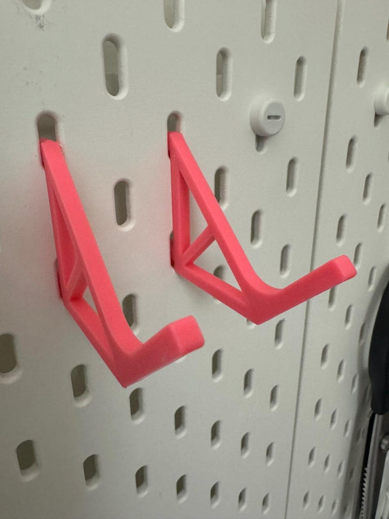 Krokar till spelkontroll: Universell passform för IKEA SKADIS Pegboard bild 6