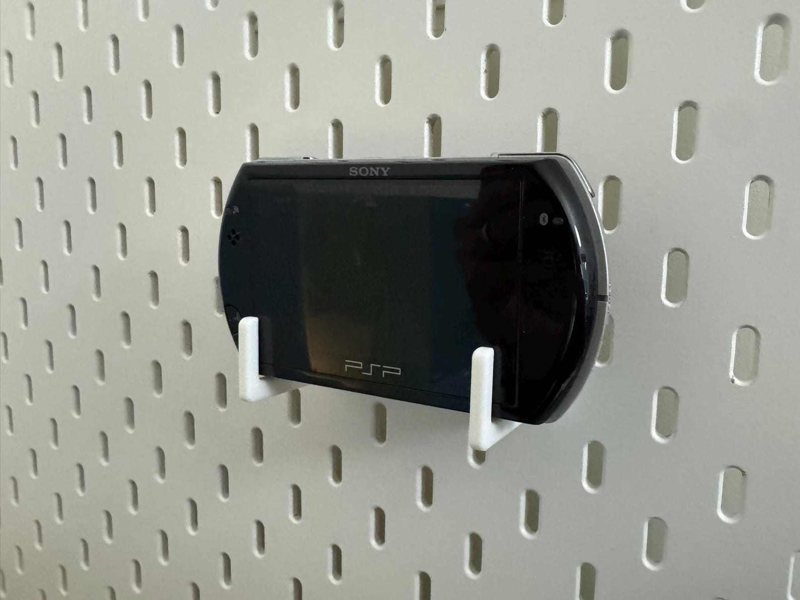Sony PSP Go Console Hooks Display Stand for Ikea Skadis Uppspel Pegboard