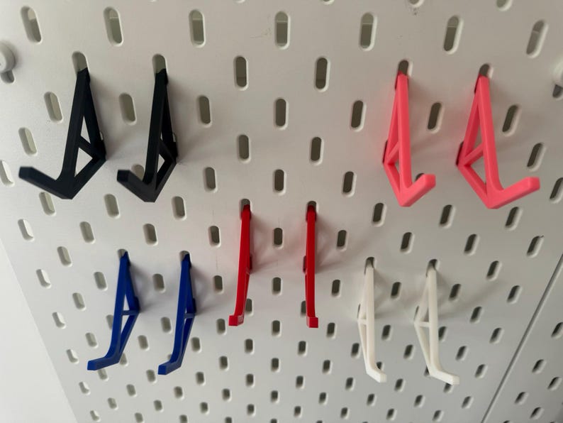 Krokar till spelkontroll: Universell passform för IKEA SKADIS Pegboard bild 4