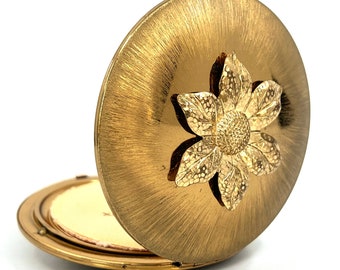 Dorset Rex Fifth Avenue 1950s Powder Compact Brass Applied Sunflower Puff Signed Vintage Vanity Case