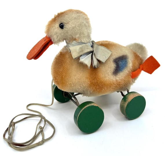Steiff Quacking Duck on Wheels 1960s Pull Toy Mohair 14 Cm 5.5
