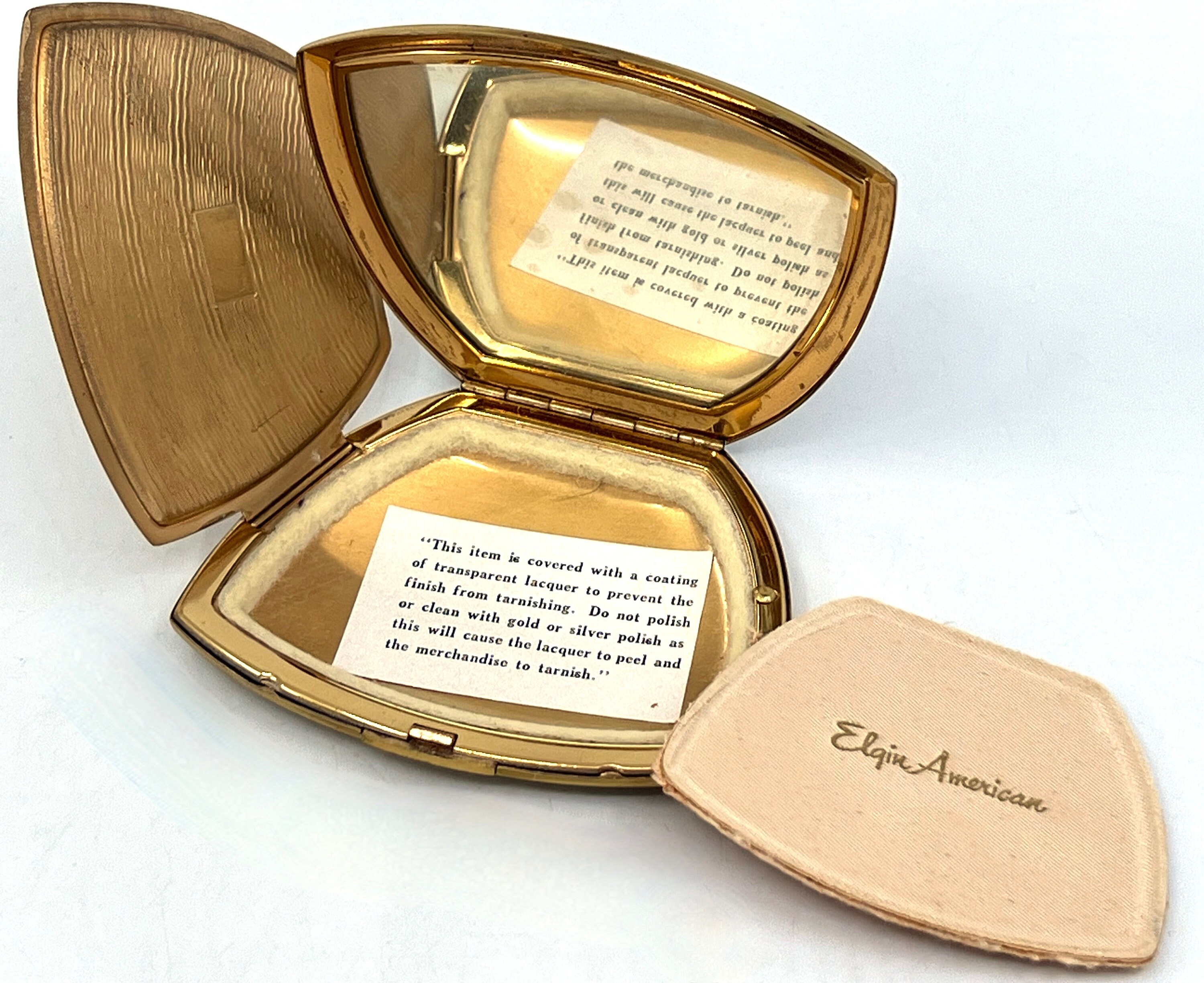 Elgin American Antelope Powder Compact 1950 Engraved Grad Message Signed Puff Trapezoid Unused Vintage USA Vanity Case - Etsy Elgin American Antelope Powder Compact 1950 Engraved Grad Message Signed Puff Trapezoid Unused Vintage USA Vanity Case - Etsy