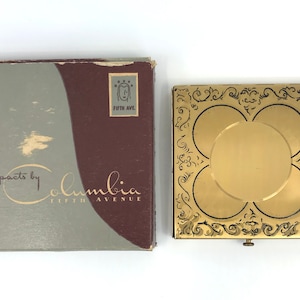 Columbia Fifth Avenue Ladies Powder Compact 1940s Unused Original Box Signed Puff Sifter Vintage Vanity Case