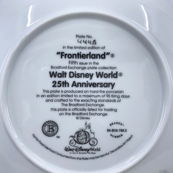 Walt Disney World Frontierland Porcelain Collector Plate No 5 in